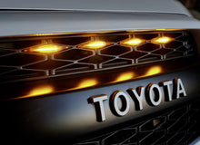 Load image into Gallery viewer, Toyota 4Runner Front Grill